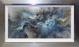 TABLEAUX ART LIQUIDE – Créateur de tableaux contemporains haut de gamme pour une décoration murale unique et raffinée. Cette œuvre a été embellie par l’artiste grâce à la résine appliquée sur le verre qui accentue la profondeur et le dynamisme du tableau. Cette œuvre est agrémentée de véritables cristaux qui lui donnent un éclat unique. Chaque œuvre est faite à la main et possède son certificat d’authenticité