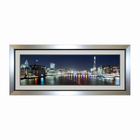 TABLEAUX ART LIQUIDE – Créateur de tableaux contemporains haut de gamme pour une décoration murale unique et raffinée. Cette œuvre a été embellie par l’artiste grâce à la résine appliquée sur le verre qui accentue la profondeur et le dynamisme du tableau. Cette œuvre est agrémentée de véritables cristaux qui lui donnent un éclat unique. Chaque œuvre est faite à la main et possède son certificat d’authenticité