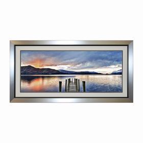 TABLEAUX ART LIQUIDE – Créateur de tableaux contemporains haut de gamme pour une décoration murale unique et raffinée. Cette œuvre a été embellie par l’artiste grâce à la résine appliquée sur le verre qui accentue la profondeur et le dynamisme du tableau. Cette œuvre est agrémentée de véritables cristaux qui lui donnent un éclat unique. Chaque œuvre est faite à la main et possède son certificat d’authenticité